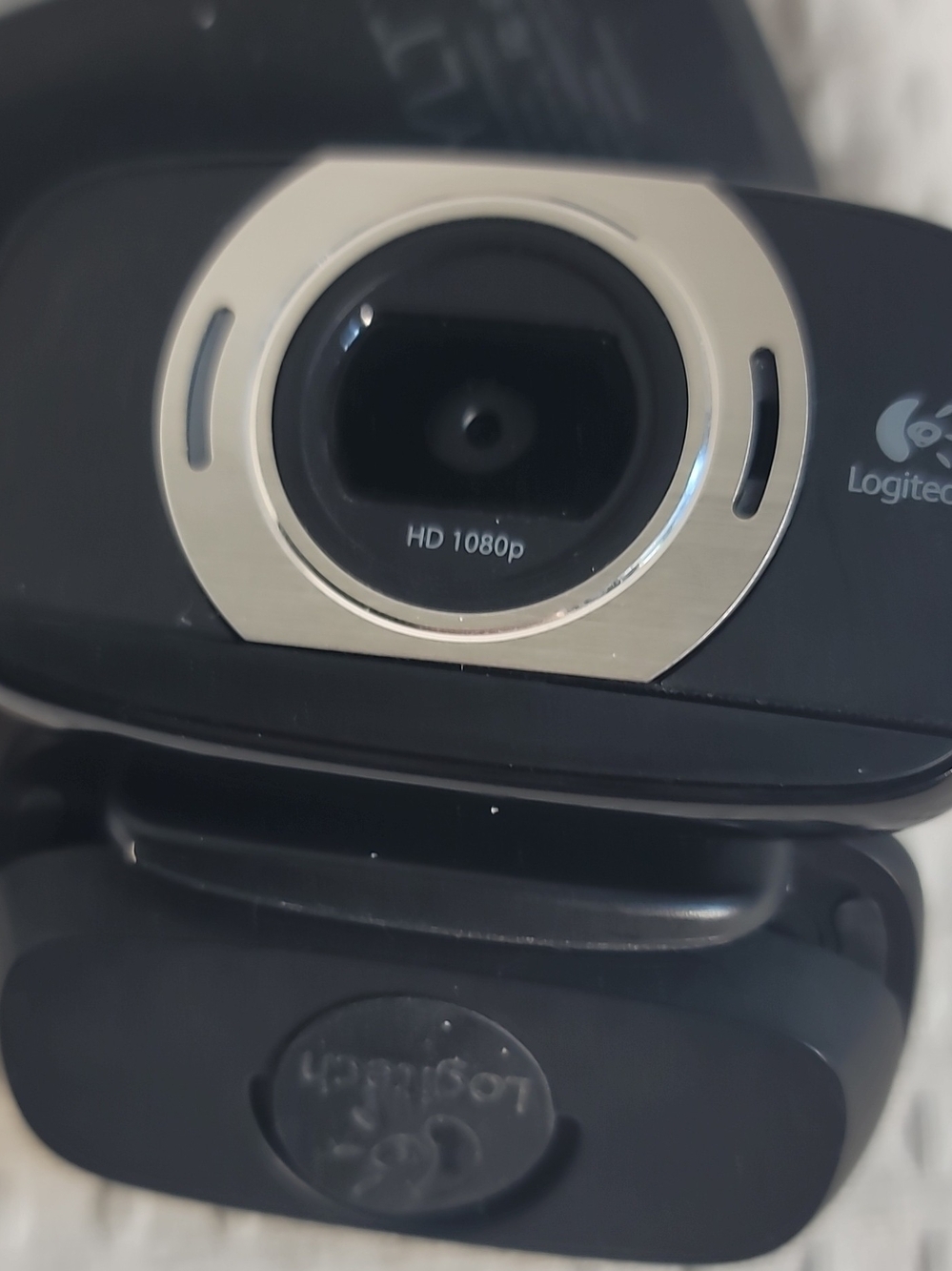 Logitech HD 1080p Webcam in Black and Silver
